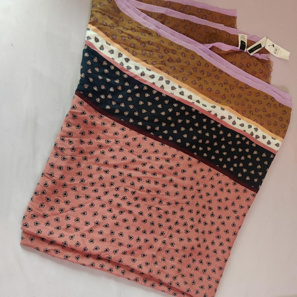Ann Taylor Patterned Hearts Scarf